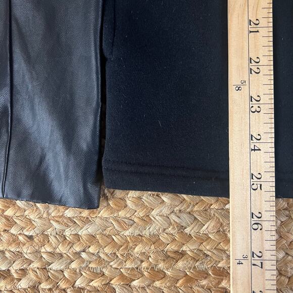 Disney Mickey Minnie Kissing Jacket L Bradford Exchange Lace Faux Leather Black - Picture 10 of 13